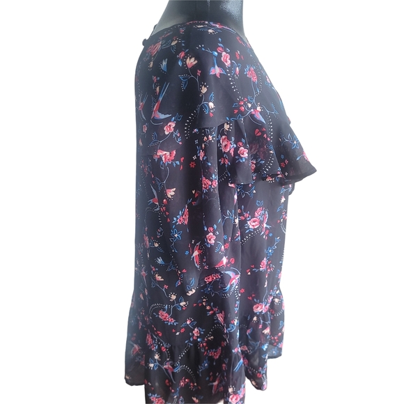 Love & Legend Black and Pink Floral Ruffle Short Sleeve Blouse 18 - Picture 4 of 7